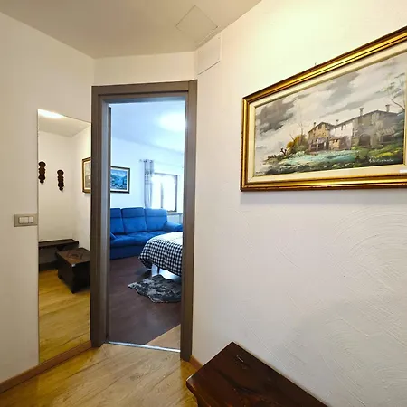 Hostdomus - Fraiteve Apartament *